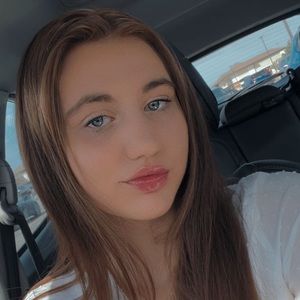 Meet your Posher, Katelyn